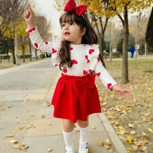 ست سه تیکه بلوز و دامن و تل قلبی
